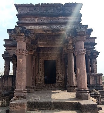 Nohta Shiv Temple Damoh